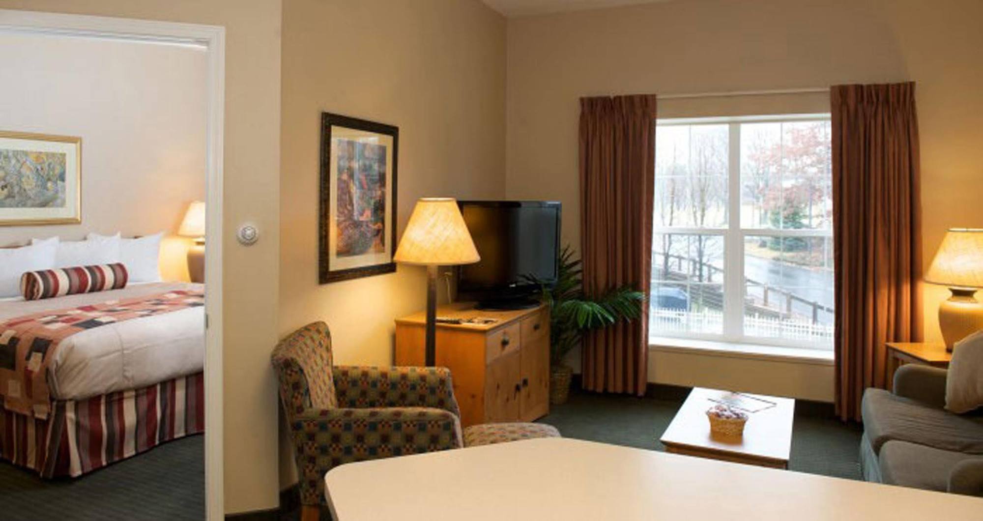 เครสต์ฮิลล์ สวีท ซีราคิวส์ Hotel อีสต์ซีราคิวส์ ภายนอก รูปภาพ